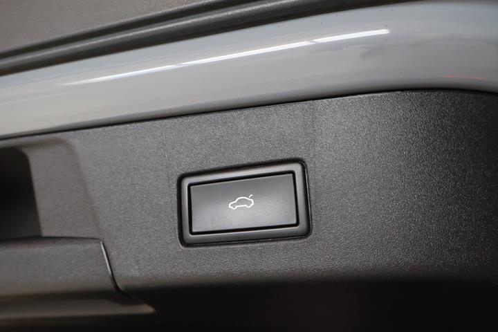 Grå VW ID.4 fra 2023