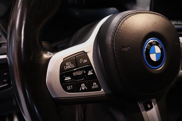 Hvid BMW iX3 fra 2022