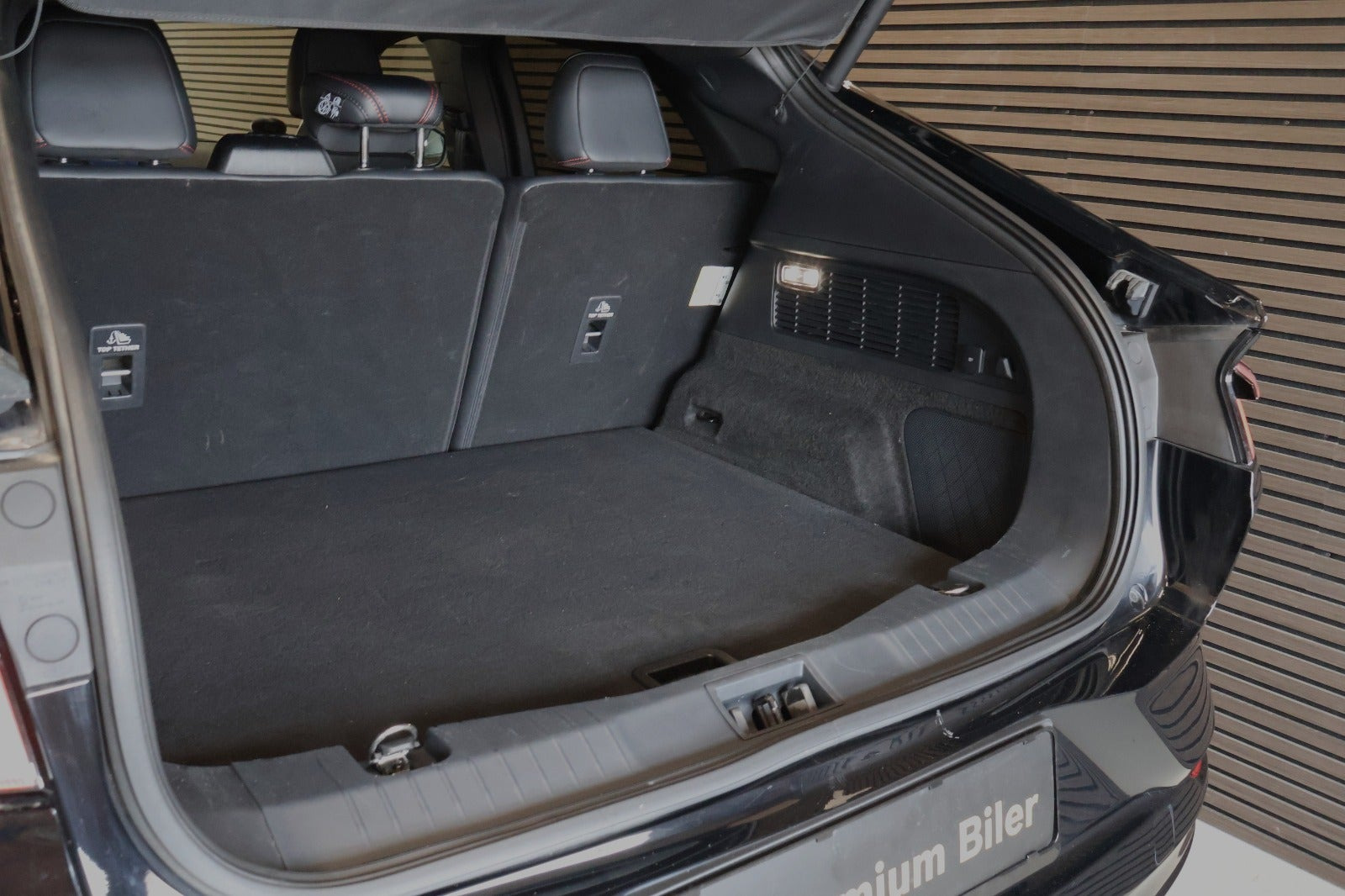 Sort Ford Mustang Mach-E fra 2023