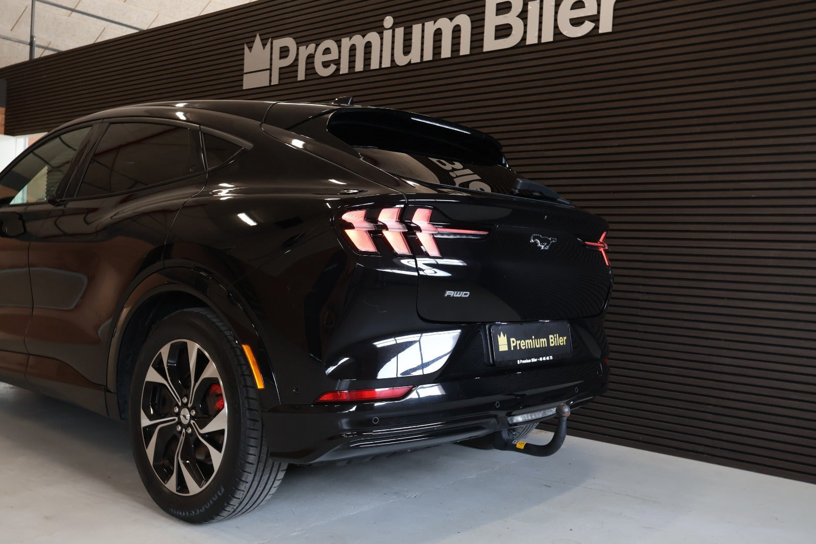 Sort Ford Mustang Mach-E fra 2023