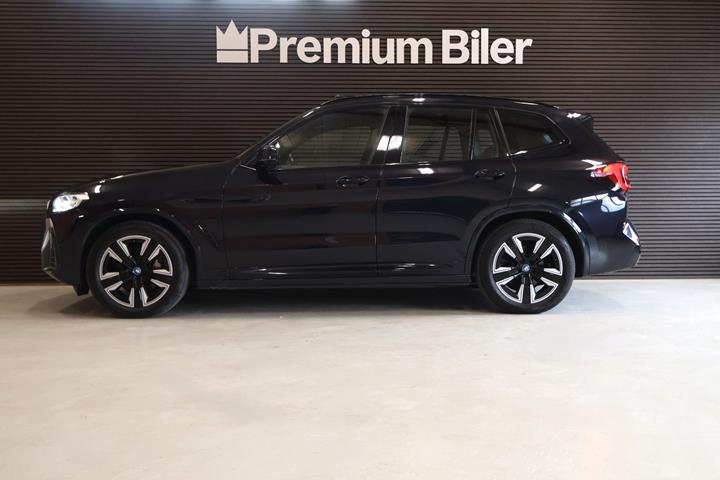 Sort BMW iX3 fra 2022