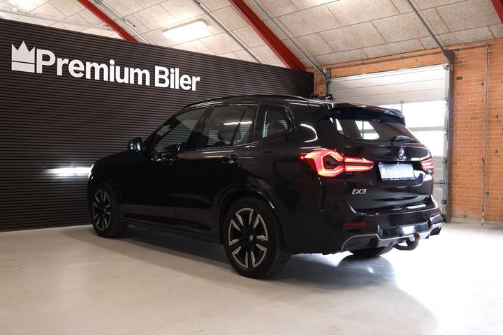 Sort BMW iX3 fra 2022
