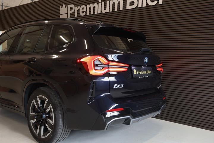 Sort BMW iX3 fra 2022