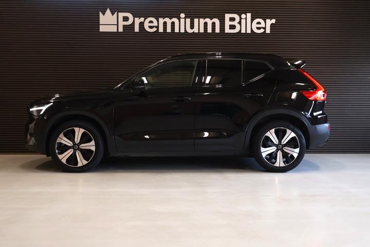 Sort Volvo XC40 fra 2023