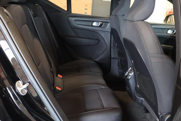 Sort Volvo XC40 fra 2023