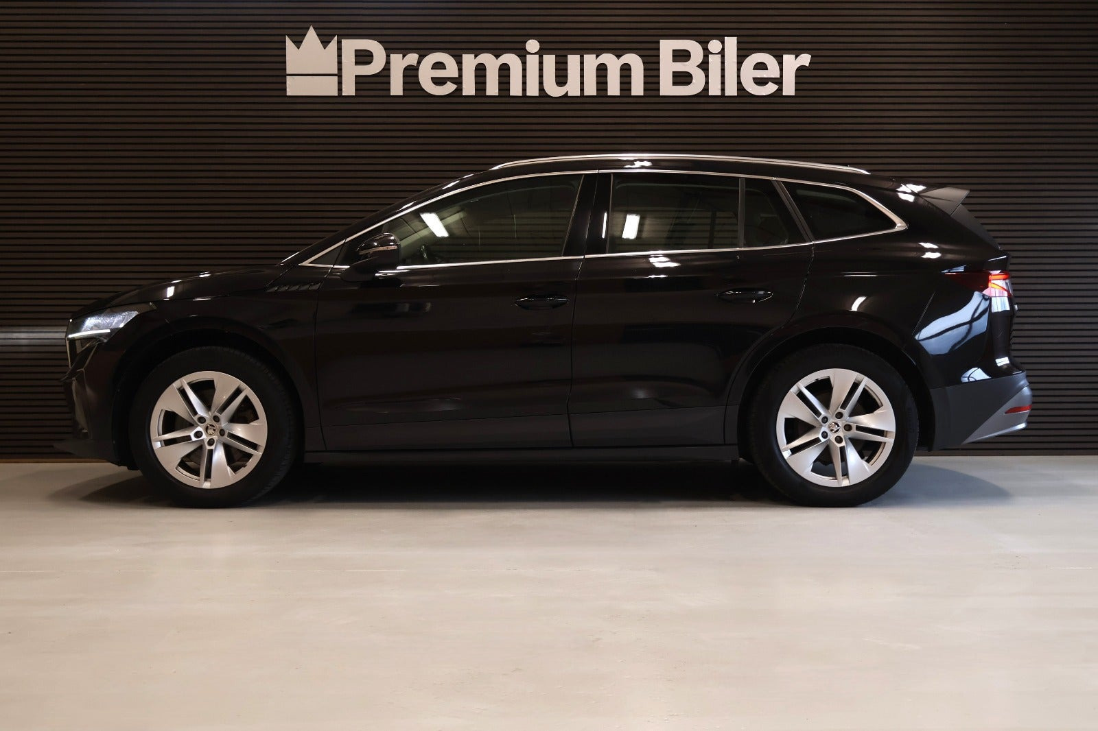 Sort Skoda Enyaq fra 2022