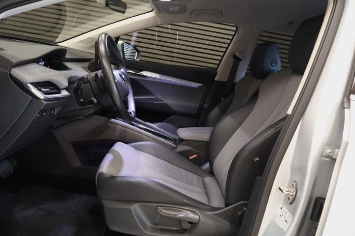 Sølv Skoda Enyaq fra 2023