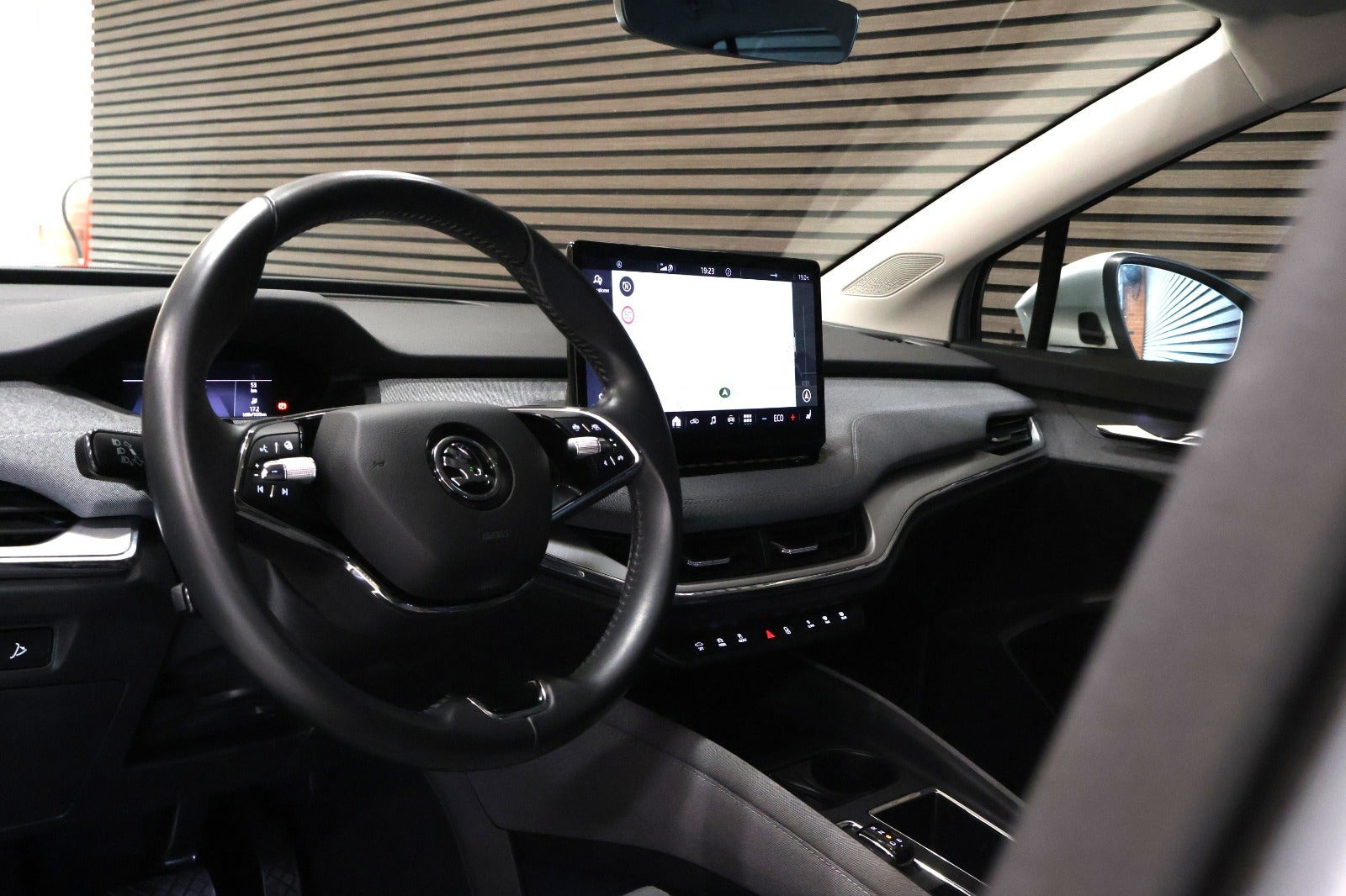 Sølv Skoda Enyaq fra 2023