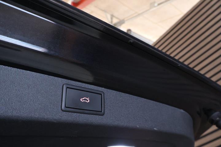 Sort Skoda Enyaq fra 2022