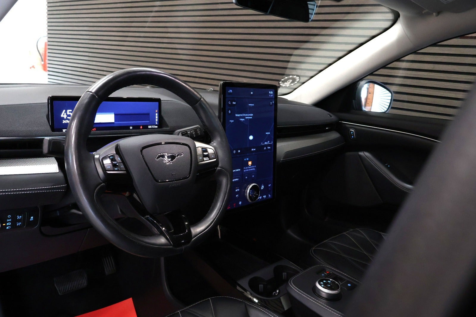 Sort Ford Mustang Mach-E fra 2022