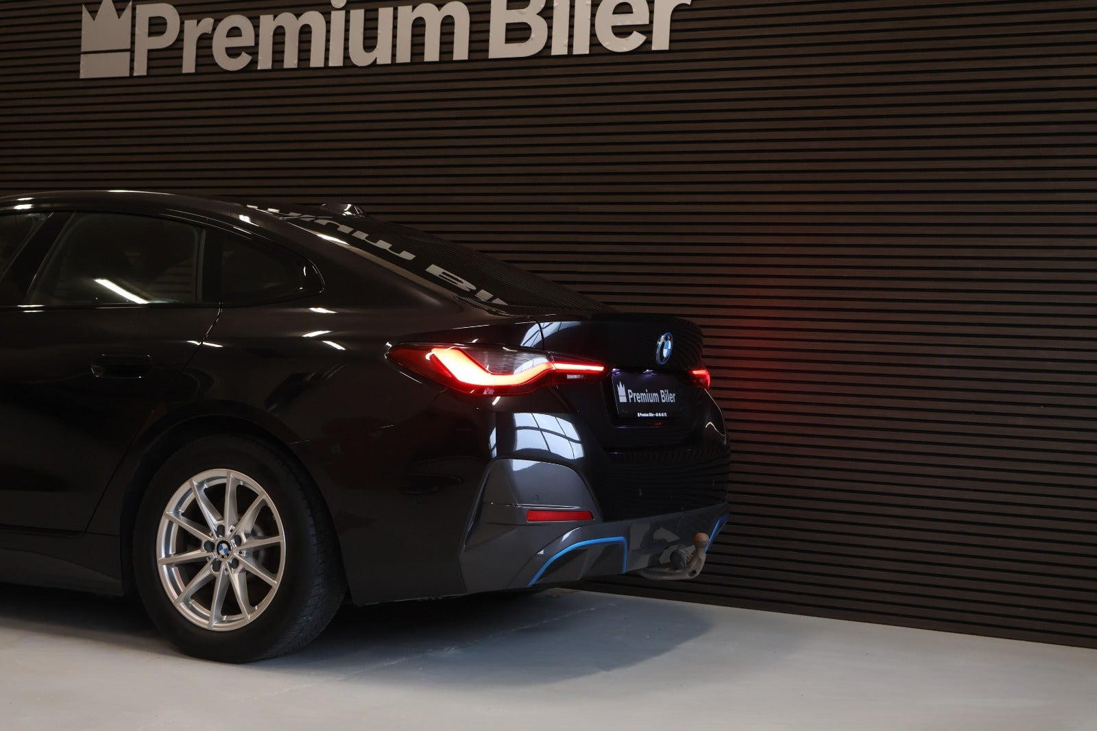 Sort BMW i4 fra 2024