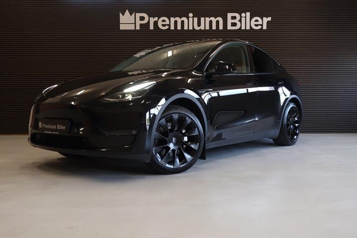 Sort Tesla Model Y fra 2023