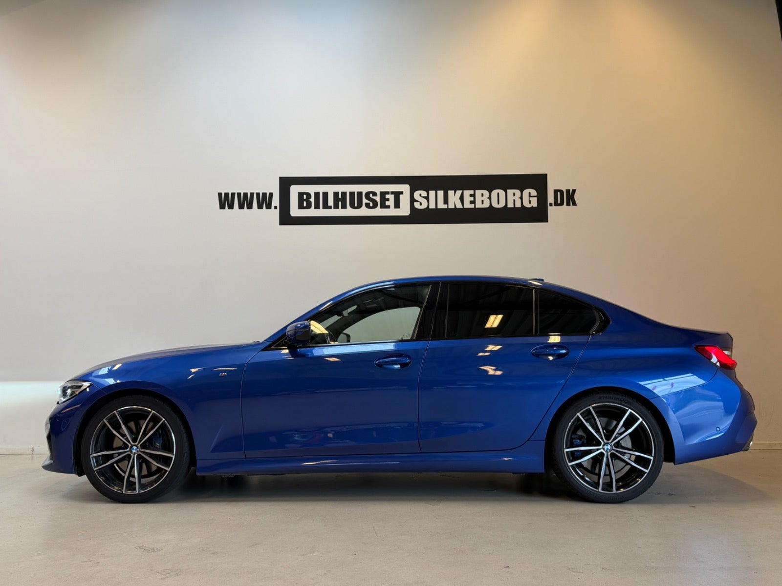 undefined BMW 330i fra 2019