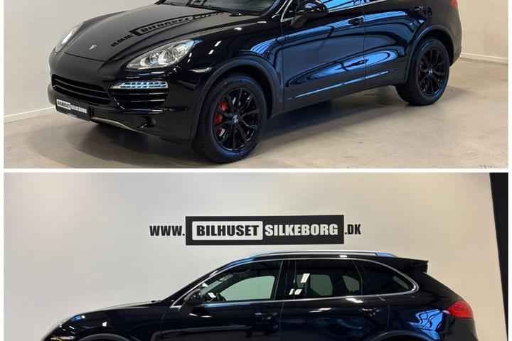 Rød Porsche Cayenne fra 2011