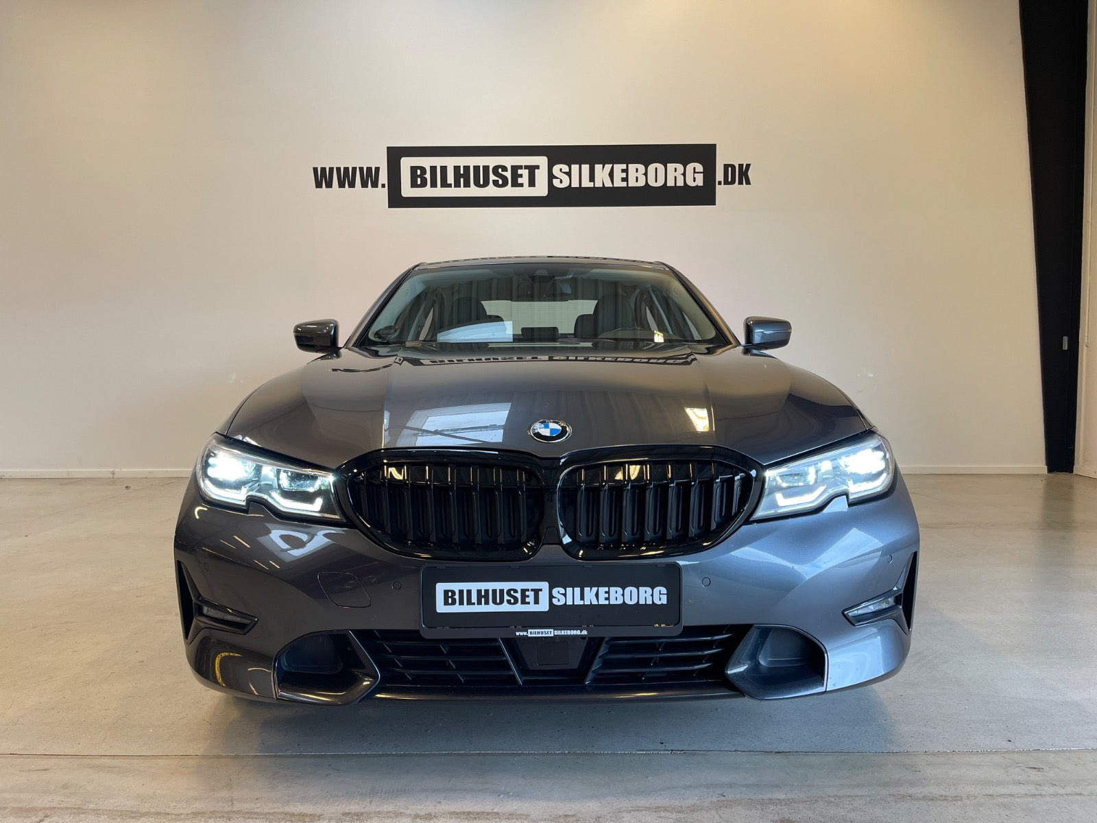 undefined BMW 320i fra 2020