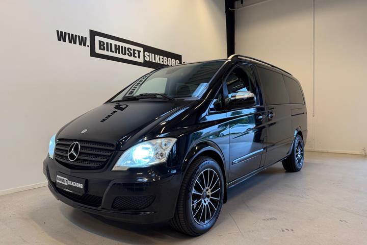 Grøn Mercedes Viano fra 2010