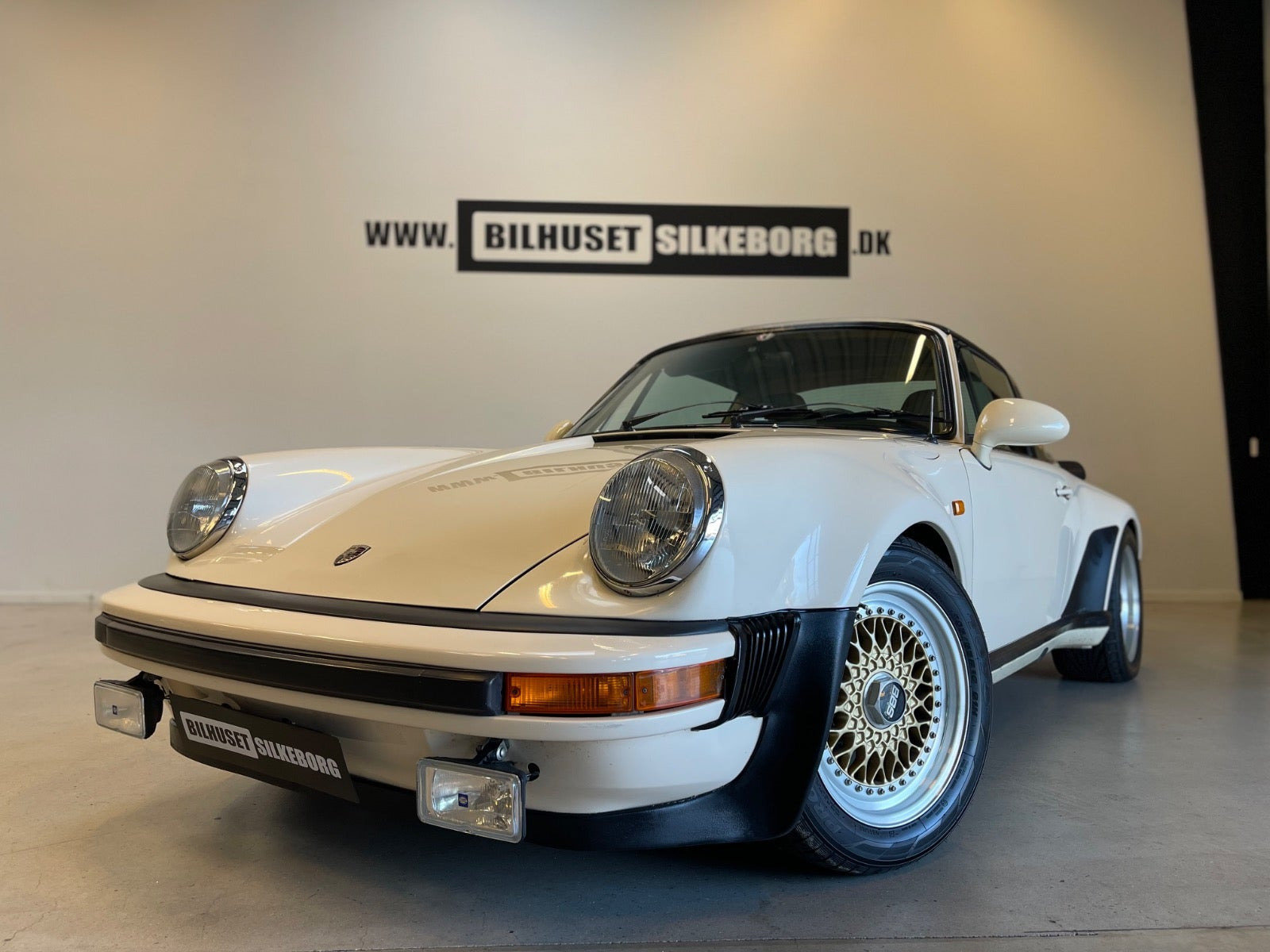 Grøn Porsche 911 fra 1973