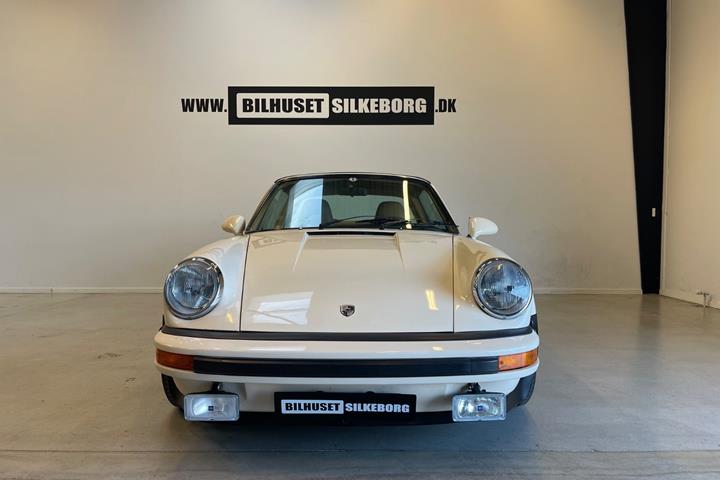 Grøn Porsche 911 fra 1973