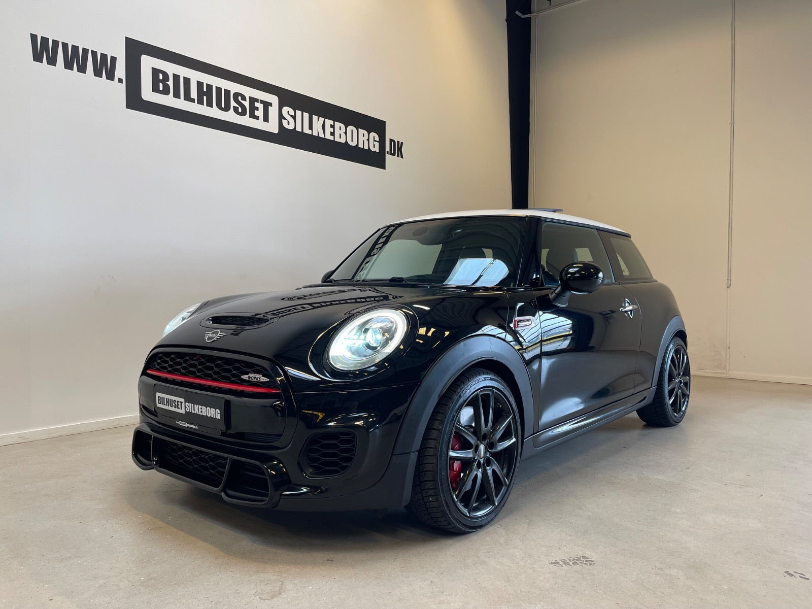 Hvid Mini Cooper S fra 2015