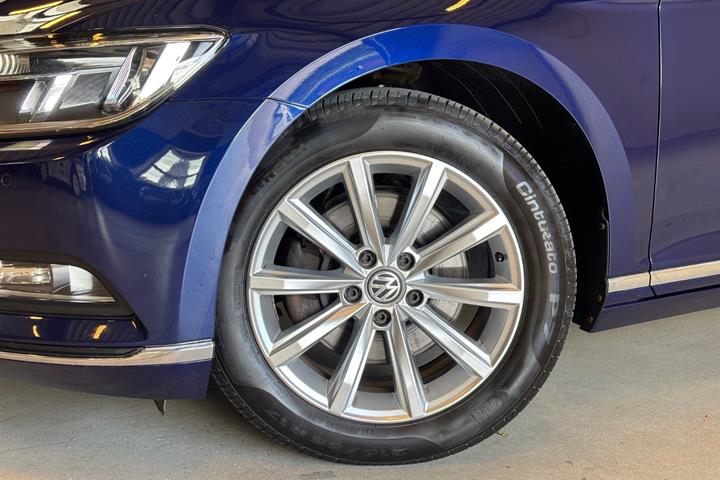 undefined VW Passat fra 2018