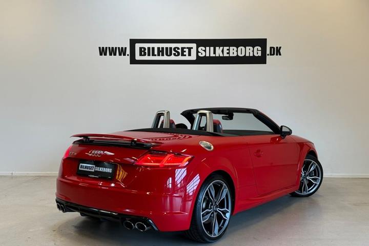 Rød Audi TTS fra 2016