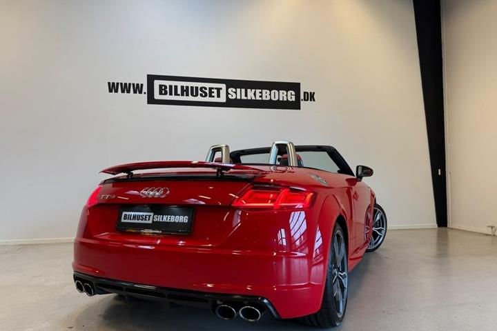 Rød Audi TTS fra 2016