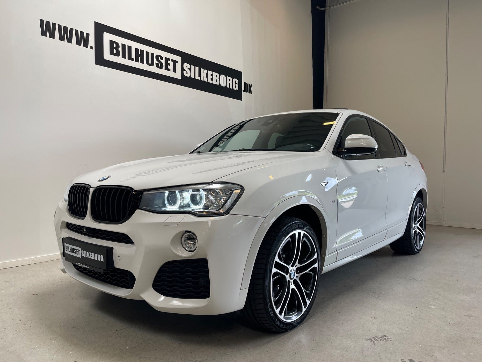 Sort BMW X4 fra 2015