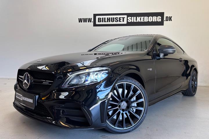 Rød Mercedes C43 fra 2019