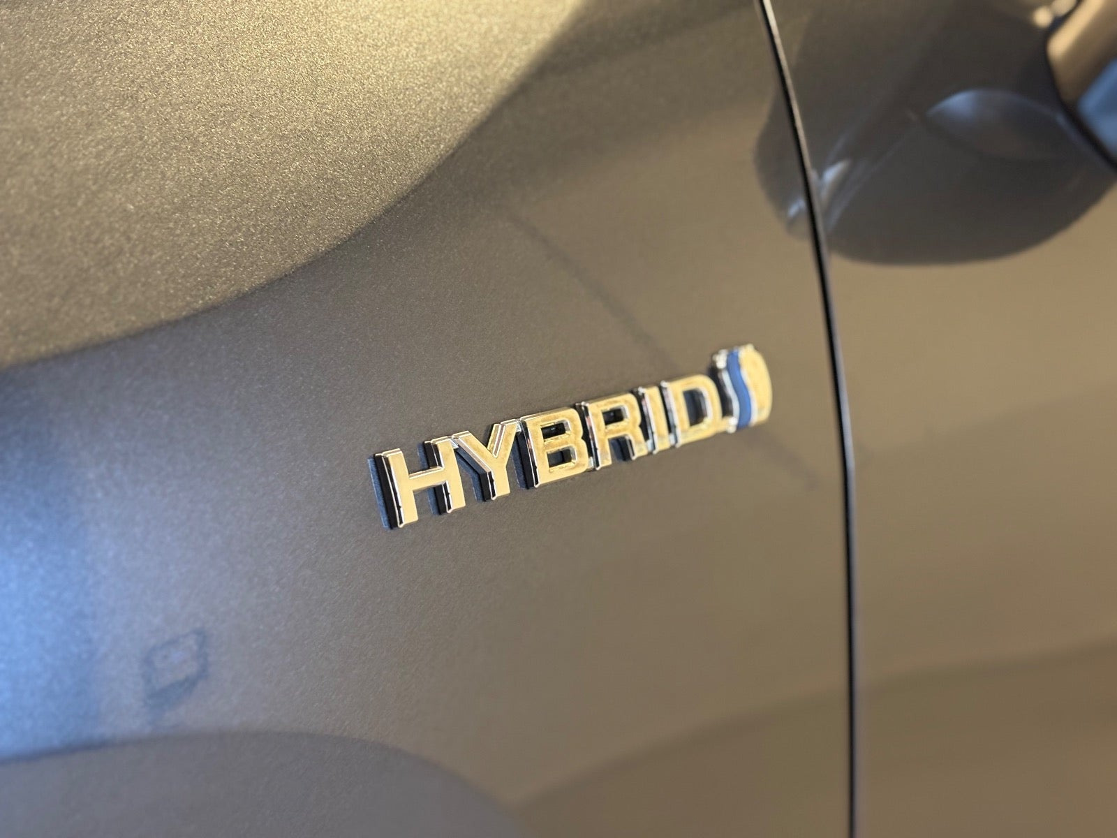 Sort Toyota RAV4 fra 2020