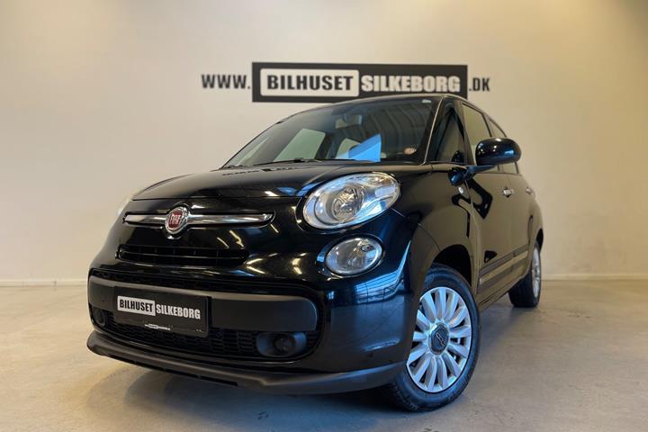 Grå Fiat 500L fra 2014