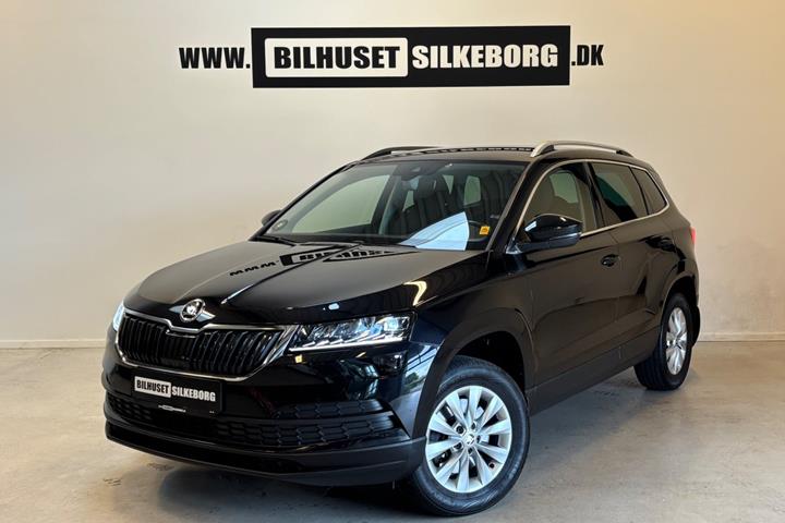 Sort Skoda Karoq fra 2018