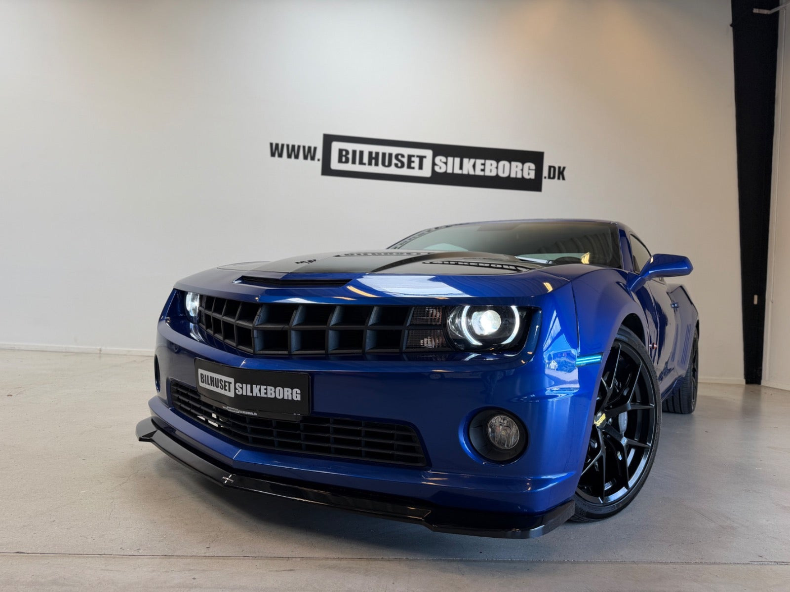 Sort Chevrolet Camaro fra 2011