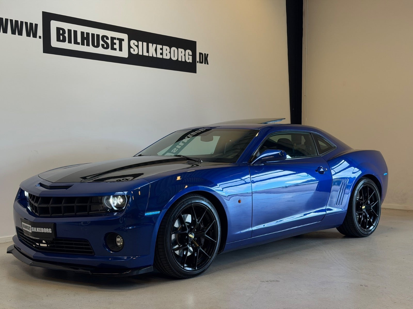 Sort Chevrolet Camaro fra 2011