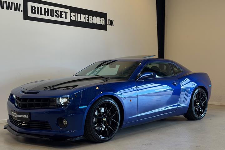 Sort Chevrolet Camaro fra 2011