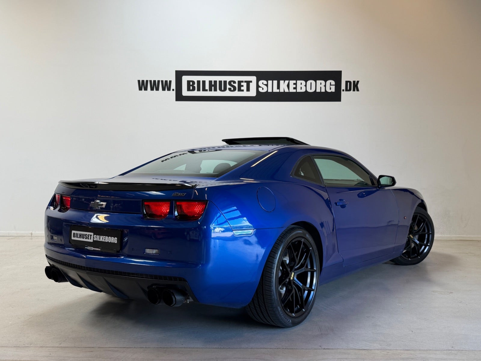 Sort Chevrolet Camaro fra 2011