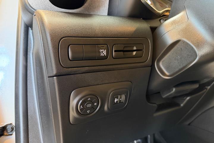 Orange Citroën C3 Aircross fra 2018