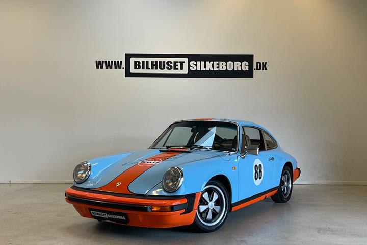 Gul Porsche 911 fra 1974
