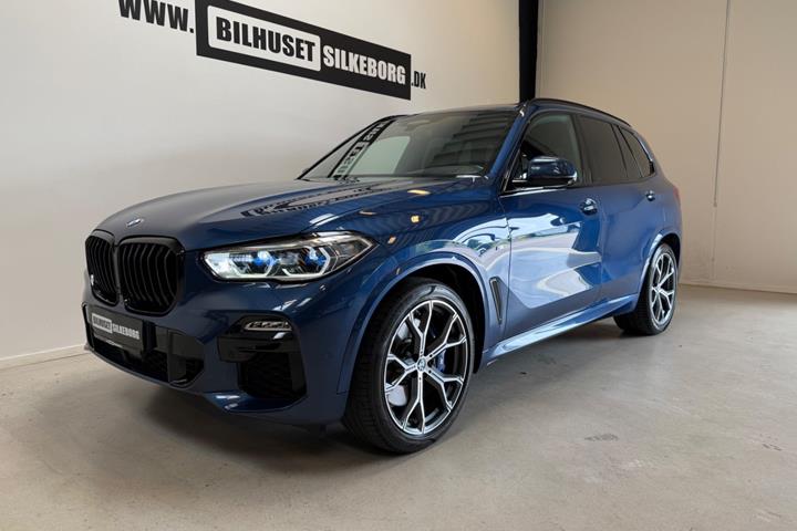 Blå BMW X5 fra 2019