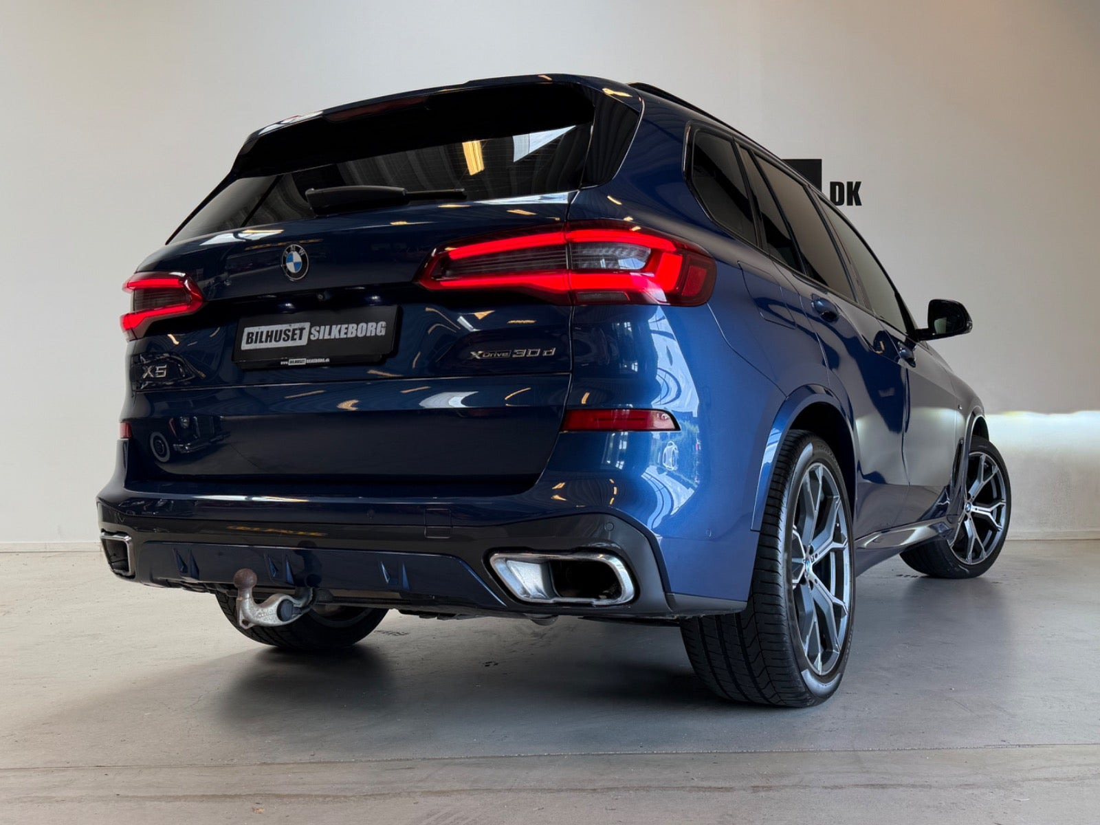 Blå BMW X5 fra 2019