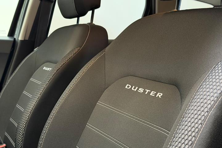 Sølv Dacia Duster fra 2018