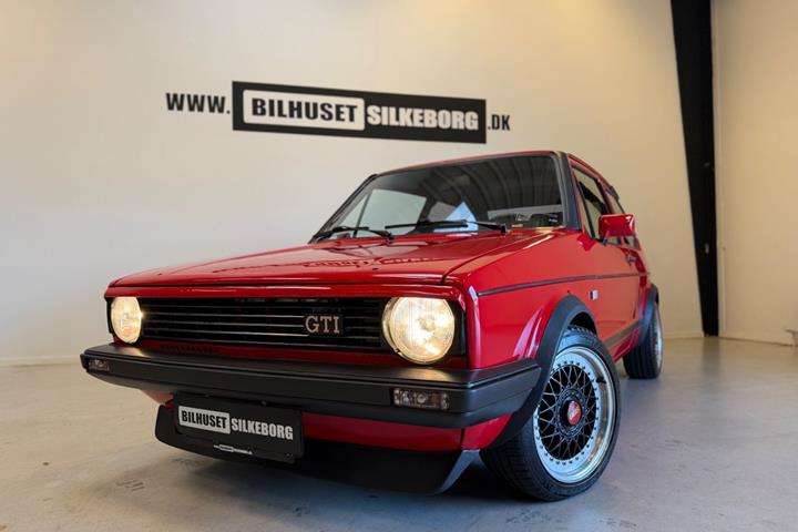 Blå VW Golf I fra 1979