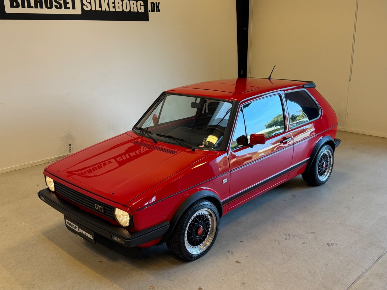 Blå VW Golf I fra 1979