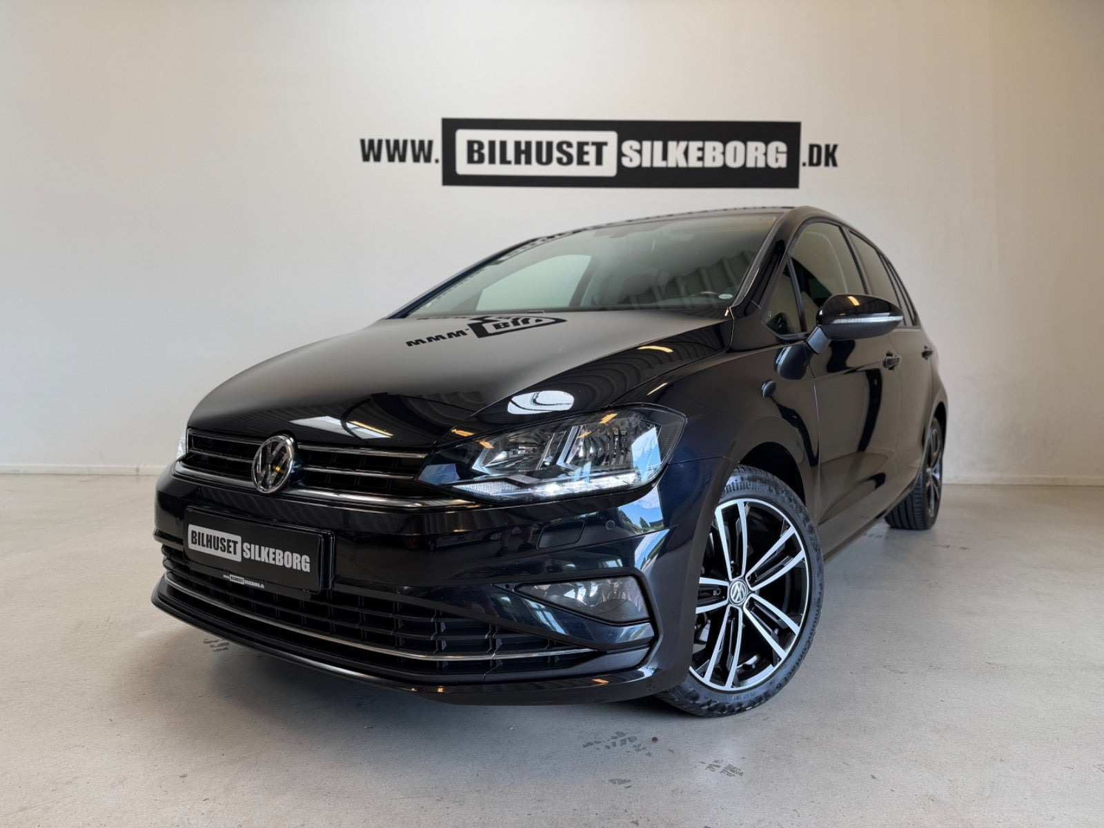 Sort VW Golf Sportsvan fra 2019