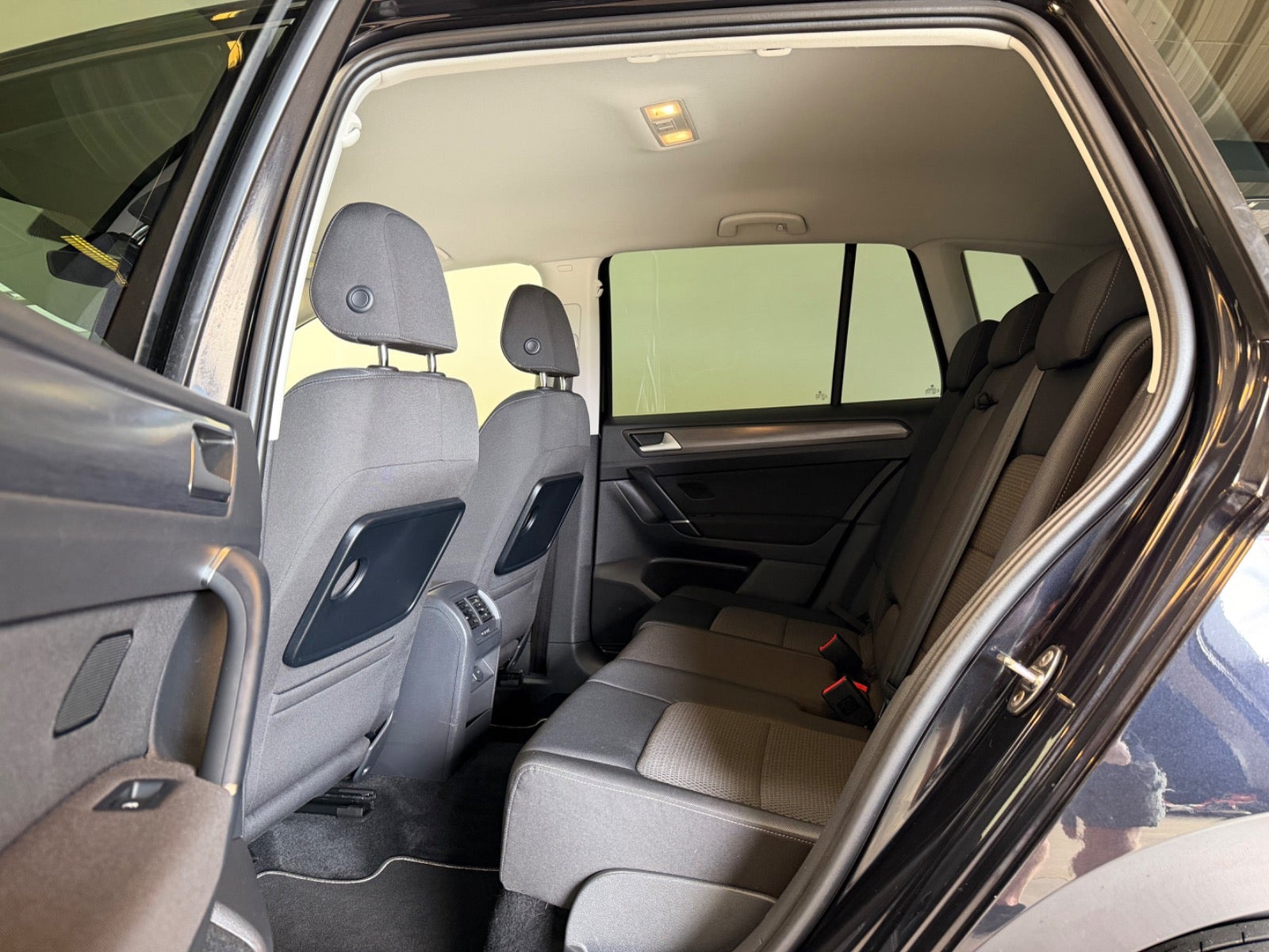 Sort VW Golf Sportsvan fra 2019