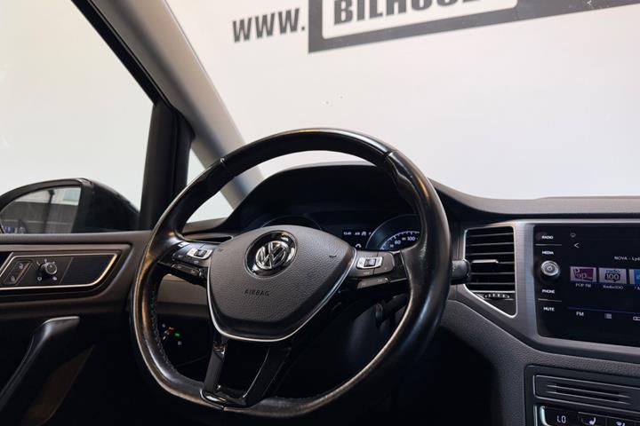 Sort VW Golf Sportsvan fra 2019