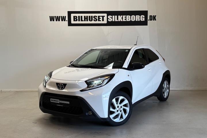 Sort Toyota Aygo X fra 2022