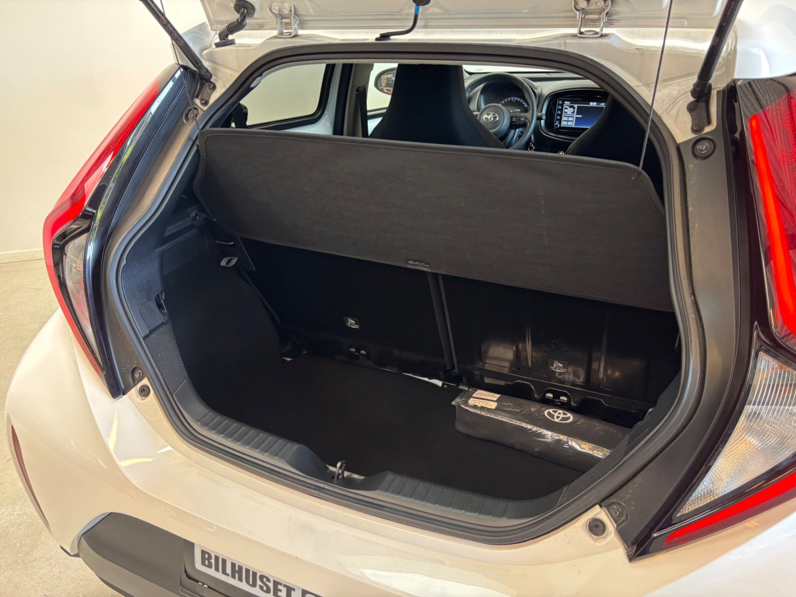 Sort Toyota Aygo X fra 2022