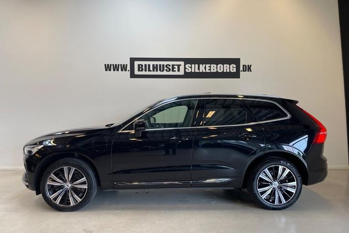 Sort Volvo XC60 fra 2023