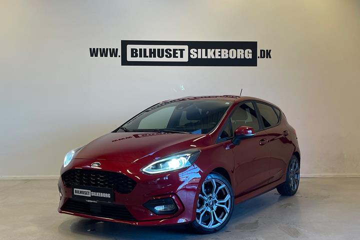 Blå Ford Fiesta fra 2021