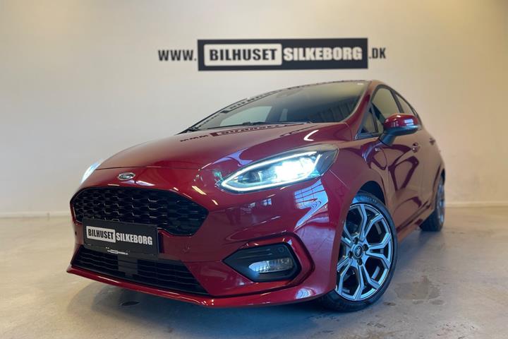 Blå Ford Fiesta fra 2021